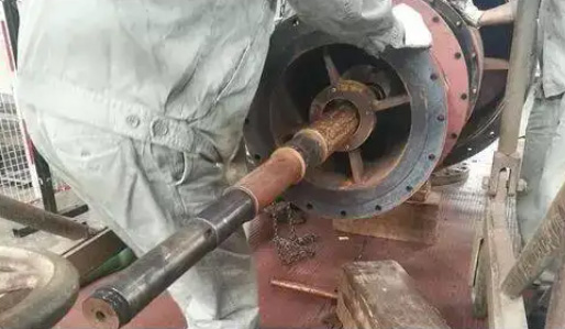 水泵軸彎修復圖